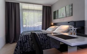Studio 20qm mit Balkon und Innenpool - 22030